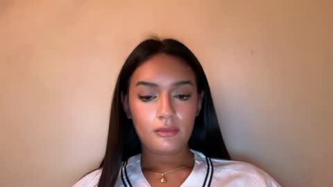 Snapshot of yummyrenalyn chatting on June 2026 08:05:02 AM Goddes Renalyn online show from June 2026 08:05:02 AM