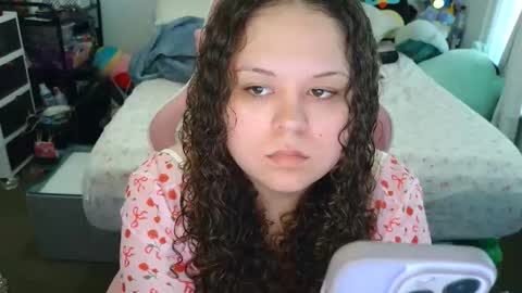 yummyxtummy online show from May 2026 05:20:01 PM