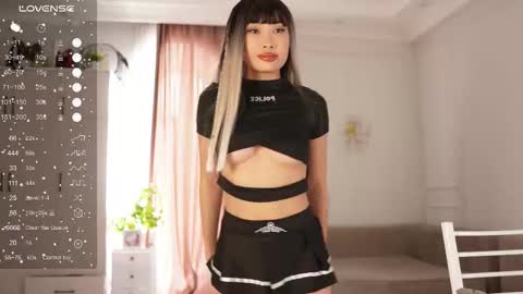 Snapshot of yuna_leen chatting on October 2025 06:13:02 AM yuna_leen online show from October 2025 06:13:02 AM