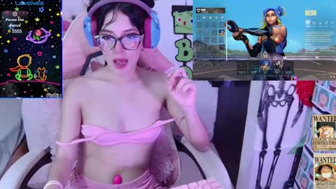 Snapshot of yuna_pink666 chatting on December 2024 06:24:02 AM yuna_pink666 online show from December 2024 06:24:02 AM