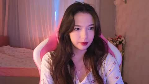 Snapshot of yuna_sunshy chatting on April 2026 02:48:01 AM Yuna online show from April 2026 02:48:01 AM