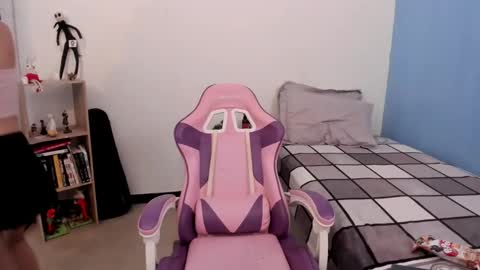 Snapshot of yunablack chatting on December 2024 04:27:02 PM Yuna online show from December 2024 04:27:02 PM