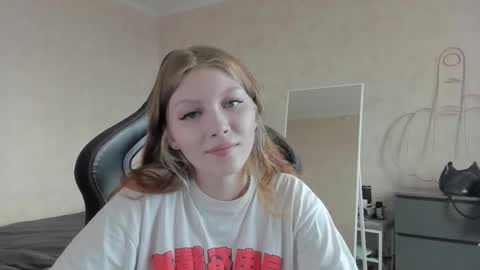 yunarosee online show from September 2025 12:16:02 PM