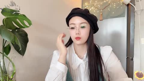 Snapshot of yuner0715 chatting on February 2025 06:00:01 AM YunEr online show from February 2025 06:00:01 AM