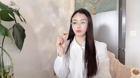 Snapshot of yuner0715 chatting on February 2025 03:52:02 AM YunEr online show from February 2025 03:52:02 AM