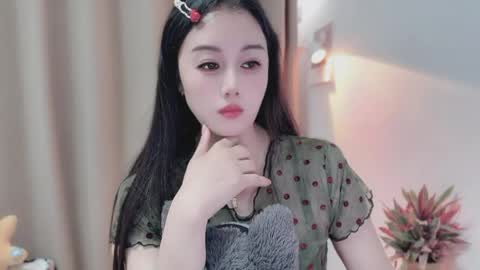 YunEr online show from May 2026 02:47:02 PM