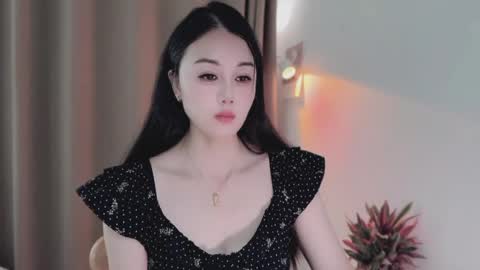 YunEr online show from May 2026 03:15:02 AM