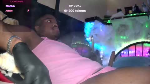 Snapshot of yungbbcbro chatting on January 2025 07:09:02 AM Octavian online show from January 2025 07:09:02 AM