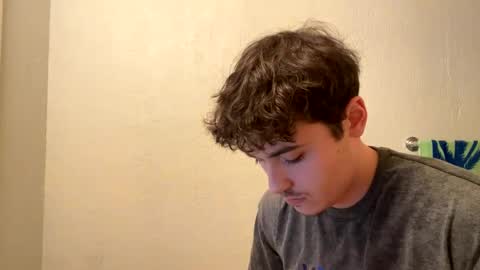 yungstudbev online show from December 2024 11:47:01 PM