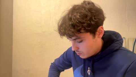 yungstudbev online show from December 2024 12:19:01 AM