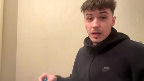 yungstudbev online show from December 2024 08:47:02 PM