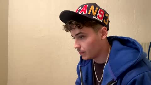 yungstudbev online show from December 2024 10:51:01 PM