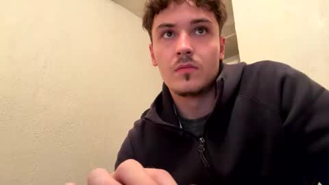 yungstudbev online show from September 2025 12:10:01 AM