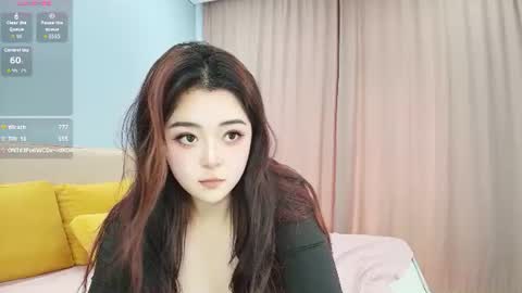 yunlihn_ online show from July 2026 07:23:02 AM