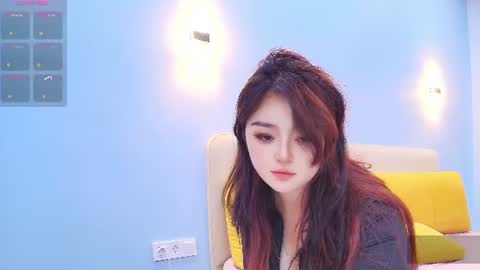 yunlihn_ online show from July 2026 03:25:02 AM
