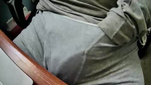 Snapshot of yuppers1234 chatting on October 2025 04:18:01 PM yuppers1234 online show from October 2025 04:18:01 PM