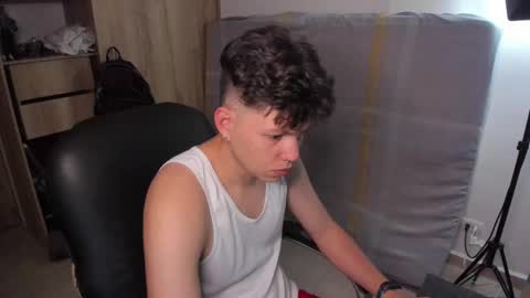 Snapshot of yurii_moody chatting on February 2025 01:35:01 AM yurii_moody online show from February 2025 01:35:01 AM