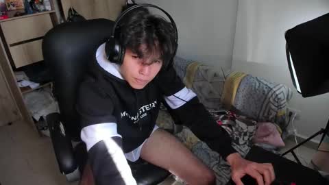 Snapshot of yurii_moody chatting on October 2025 06:42:01 PM yurii_moody online show from October 2025 06:42:01 PM