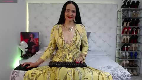    2  online show from October 2025 02:23:01 AM