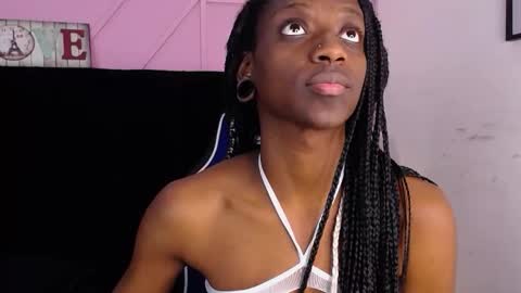 Snapshot of yuya_mbb chatting on September 2025 08:56:01 PM Yuya online show from September 2025 08:56:01 PM