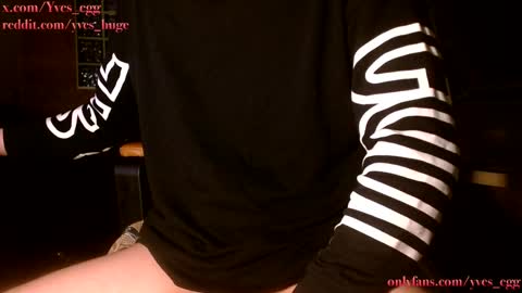 Yves Eggormous Cock online show from December 2024 12:16:02 PM