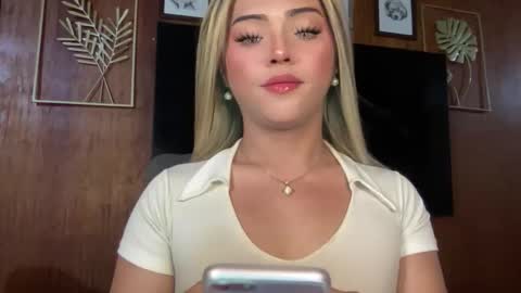 Snapshot of yvonne_guidotti chatting on January 2026 06:10:01 PM Miss Cali online show from January 2026 06:10:01 PM