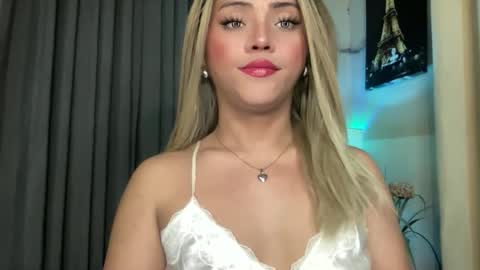 Snapshot of yvonne_guidotti chatting on January 2026 06:02:02 PM Miss Cali online show from January 2026 06:02:02 PM