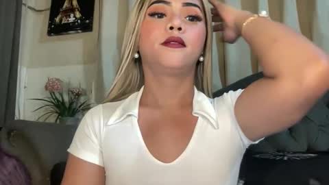 Snapshot of yvonne_guidotti chatting on February 2026 09:11:02 PM Miss Cali online show from February 2026 09:11:02 PM