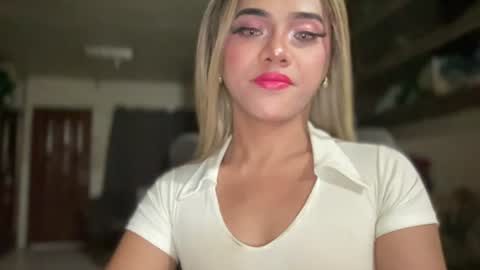 Miss Cali online show from June 2026 07:29:01 PM