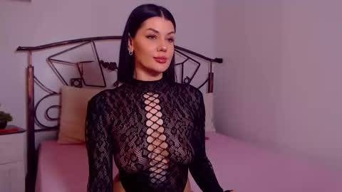 I V Y   online show from February 2026 09:16:01 PM