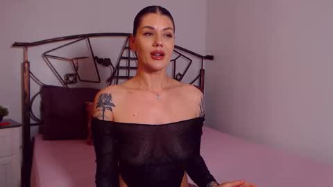 I V Y   online show from May 2026 07:52:02 PM