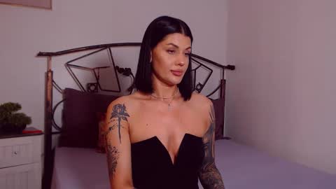 I V Y   online show from May 2026 07:56:01 PM