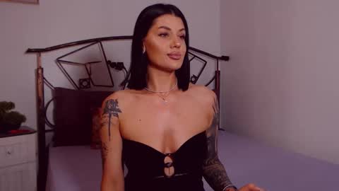 I V Y   online show from June 2026 07:59:01 PM