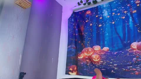 Snapshot of z_zoe_ chatting on October 2025 03:05:02 AM Zoe online show from October 2025 03:05:02 AM