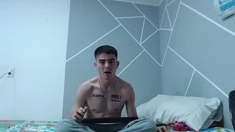 Zac efront online show from July 2026 01:32:02 AM