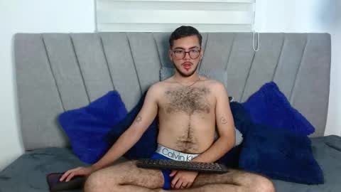 Snapshot of zac_golden chatting on October 2025 12:27:01 AM Zack online show from October 2025 12:27:01 AM