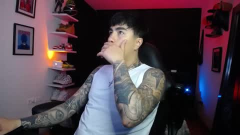 Snapshot of zac_muller1 chatting on October 2025 02:01:02 AM zac_muller1 online show from October 2025 02:01:02 AM