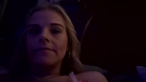 zachary6118 online show from September 2025 01:43:02 PM