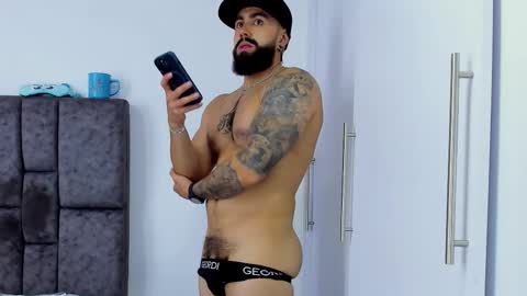 Richard online show from March 2025 03:34:01 PM