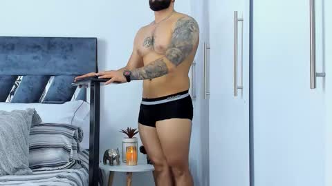 Snapshot of zack_froone chatting on November 2025 01:48:02 PM Richard online show from November 2025 01:48:02 PM