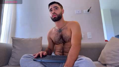 zack_sullivan22 online show from February 2026 04:33:01 PM