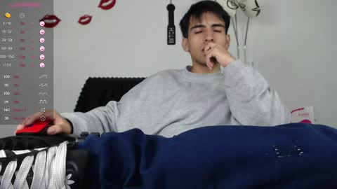 Xavi online show from February 2025 11:43:01 AM