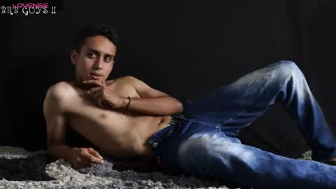 zackdriussyx online show from February 2025 11:06:02 PM