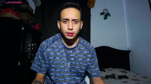 zackdriussyx online show from February 2025 10:26:02 PM