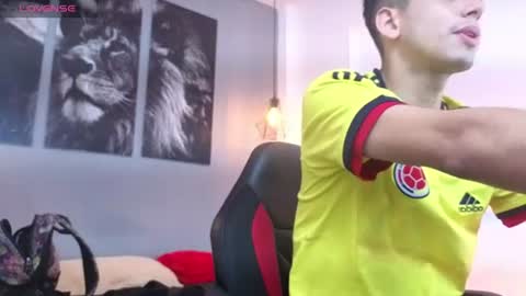zackdriussyx online show from July 2026 01:04:02 PM