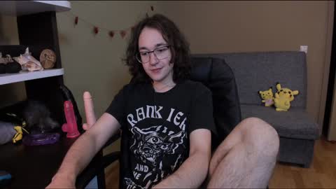 Snapshot of zackstivensen chatting on December 2024 11:51:01 PM Zachary next stream on monday online show from December 2024 11:51:01 PM