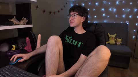 Snapshot of zackstivensen chatting on January 2025 11:24:01 PM Zachary next stream on monday online show from January 2025 11:24:01 PM