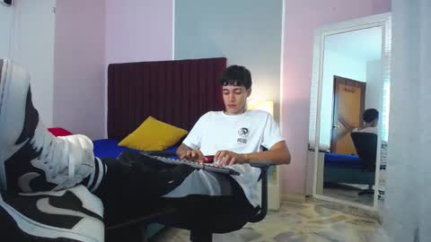 Snapshot of zacktk7 chatting on January 2025 03:40:02 PM zack online show from January 2025 03:40:02 PM