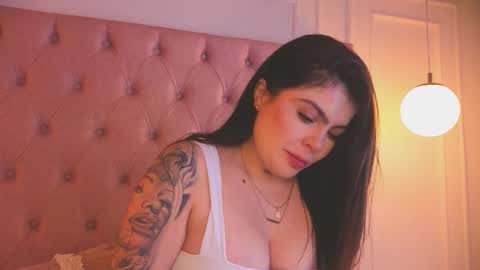 Zafiro  online show from February 2026 11:14:02 AM