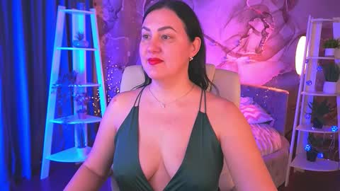 Snapshot of zafiramoonn chatting on February 2026 02:21:02 PM Zafiramoonn online show from February 2026 02:21:02 PM